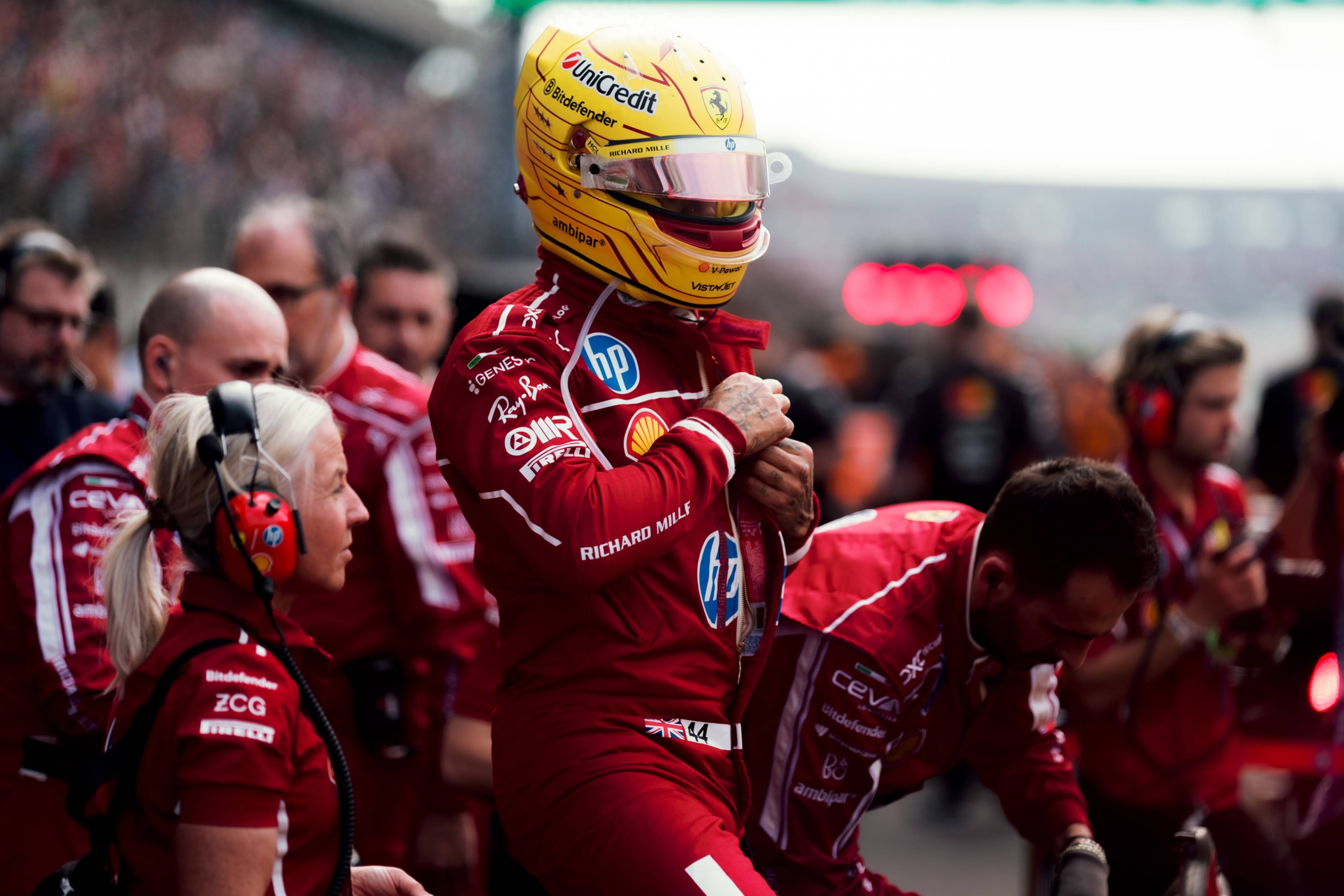 包含法拉利碾压雷诺车队，勒克莱尔状态火热的词条