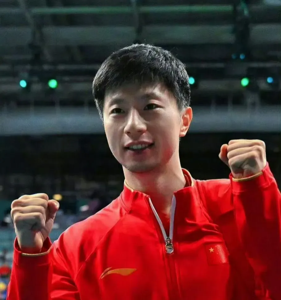 英格兰队险胜中国队,马龙高光表现 英格兰队险胜中国队,马龙高光表现